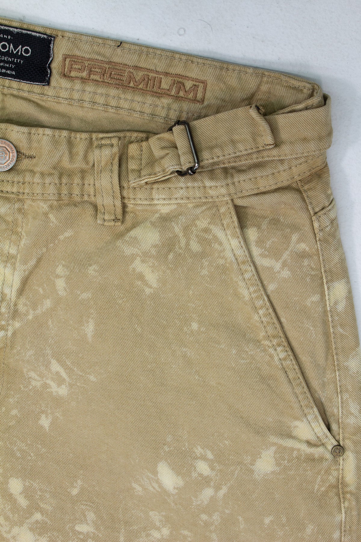 Jeans Baggy Correas Beige - modelo